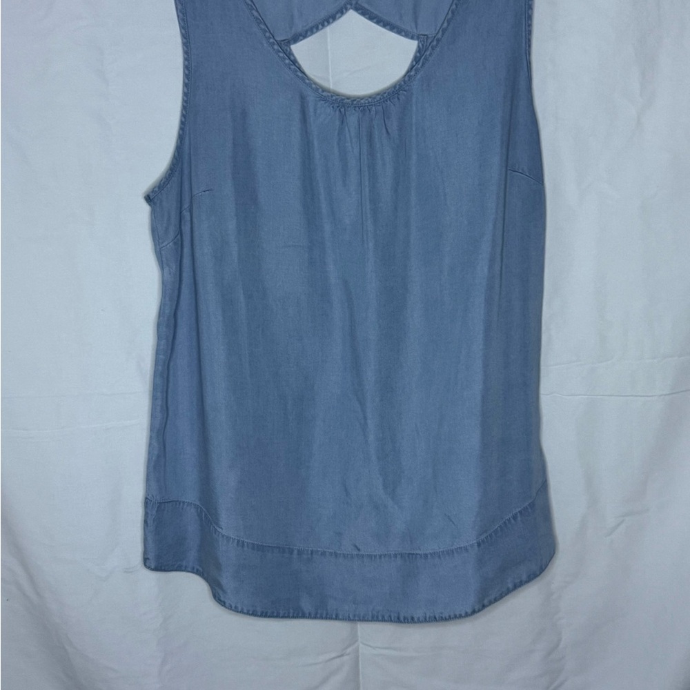 Women's Chambray Sleeveless Top